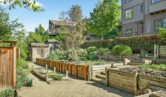1927 Tamarack Pl, Ashland, OR 97520