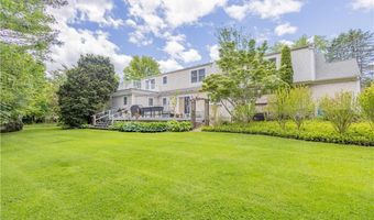10 Bartlett Rd, Middletown, RI 02842