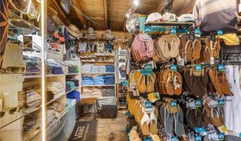 442 Dodge St, Block Island, RI 02807