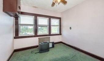 36 Nakomis Path, Bayonne, NJ 07035