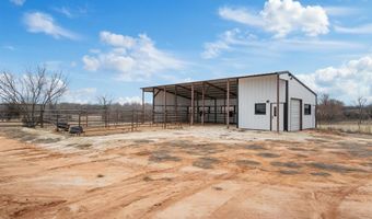 800 Fox Rd, Millsap, TX 76066