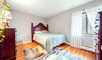 10 Coffey St 25, Boston, MA 02122