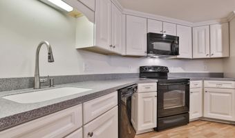 65 Hawthorne Dr 115, Bedford, NH 03110