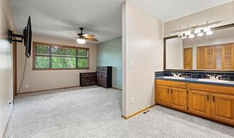 633 Kenwood Dr, Bartlesville, OK 74006