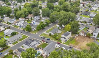723 Monmouth Pkwy, North Middletown, NJ 07748