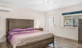 156 Congress St, Belfast, ME 04915