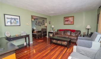 4 Country View Dr, Coventry, RI 02816