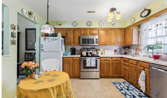 2710 Bybrook Dr, Villas, NJ 08251