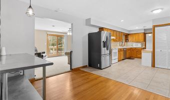 193 Fairway Dr, Akron, OH 44333