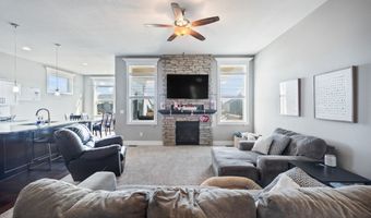 1411 S 7th St, Adel, IA 50003