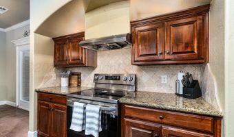 2100 SAVOY Dr, Amarillo, TX 79118