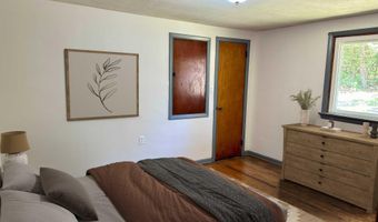 135 S Main St, Barnegat, NJ 08005