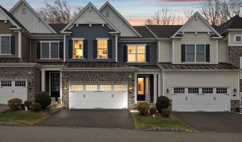 4 WHITE FIELD Ct, Ambler, PA 19002