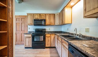 1135 1ST St NE, Bandon, OR 97411