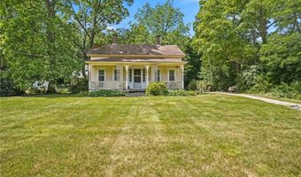 362 Abbott Run Valley Rd, Cumberland, RI 02864