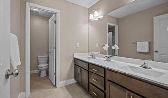 6023 158th St W, Apple Valley, MN 55124