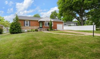7658 General Meade Ln, Affton, MO 63123