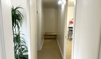 2166 Palolo Ave, Honolulu, HI 96816