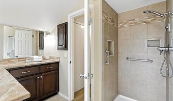 15025 NW Oak Hills Dr, Beaverton, OR 97006