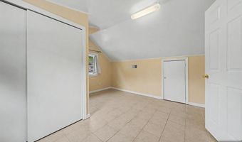 92 Blauvelt Ave, Bergenfield, NJ 07621