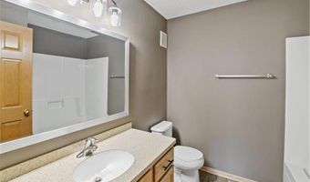 6785 Pine Crest Trl S, Cottage Grove, MN 55016