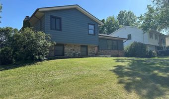 1002 3rd St SW, Altoona, IA 50009