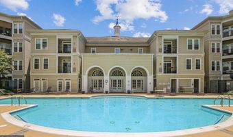 2465 ARMY NAVY Dr 1-405, Arlington, VA 22206