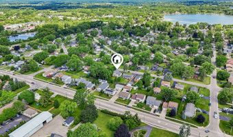 523 Maplewood Dr, Antioch, IL 60002