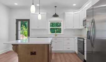 109 Running Creek Dr, Abbeville, SC 29620