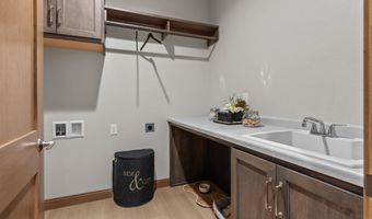 266 E SWEETWATER Way, Appleton, WI 54913
