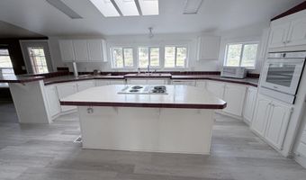 4947 Snow Goose Dr, Bonanza, OR 97623