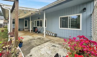 914 EASY St, Brookings, OR 97415