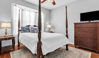 37 Solomans Dr, Barnegat, NJ 08005
