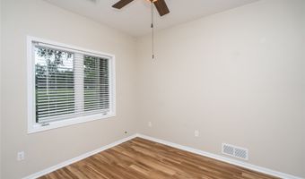 1655 34th Ave SW 3, Altoona, IA 50009