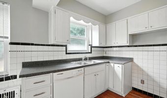 4975 Heuwerth Ave, Cincinnati, OH 45238
