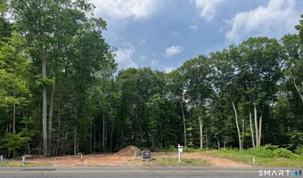 124 HOLLISTER Dr, Avon, CT 06001