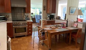 2217 MARTHA'S Rd, Alexandria, VA 22307
