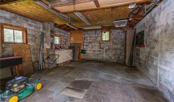 1318 Irving St, Alexandria, MN 56308