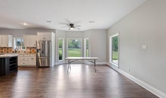 100 Plantation Ln, Batesville, AR 72501
