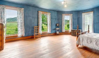 3789 Spring Valley Rd, Alderson, WV 24910