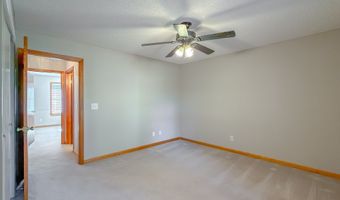 112 River Oaks Dr, Bainbridge, GA 39819