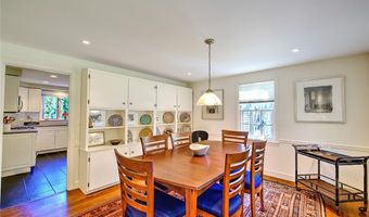 20 Wildflower Rd, Barrington, RI 02806