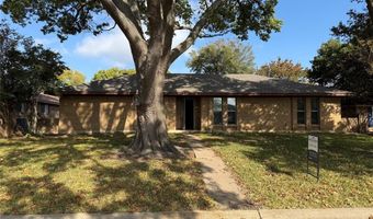 903 Emerson Dr, Allen, TX 75002
