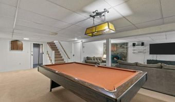 6 Wabasso Ter, Middletown, RI 02842