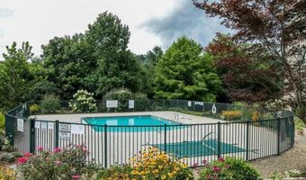 9 Kenilworth Knl 408, Asheville, NC 28805