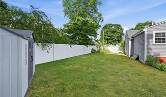 336 Dover Ave, East Providence, RI 02914