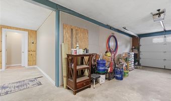 35 Superior View Blvd, North Providence, RI 02911