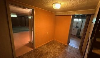 21 Glen Cir, Babbitt, MN 55706