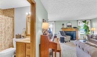 1372 Earhart Ave, Akron, OH 44320