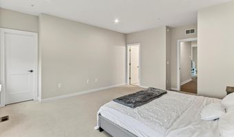 20328 NEWFOUNDLAND Sq, Ashburn, VA 20147